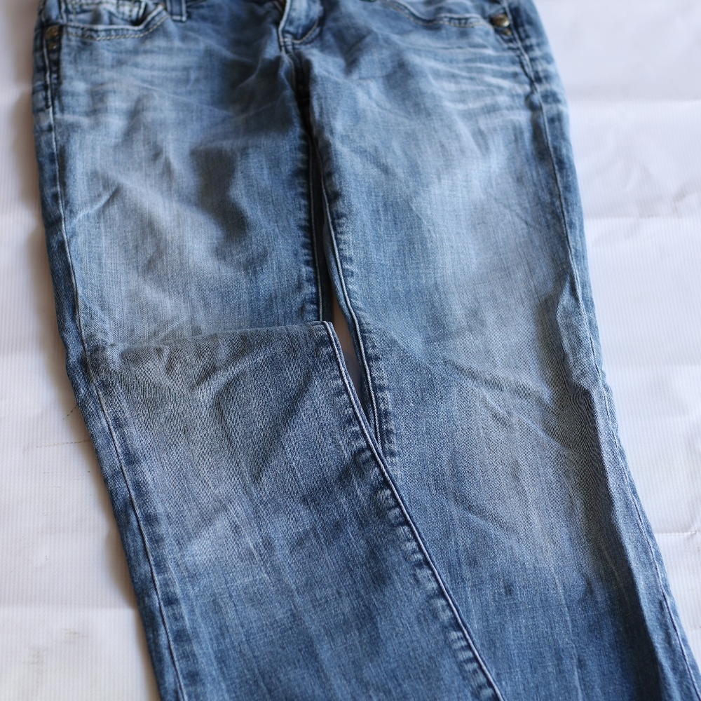 Express Rerock Jeans - Picture 2 of 8